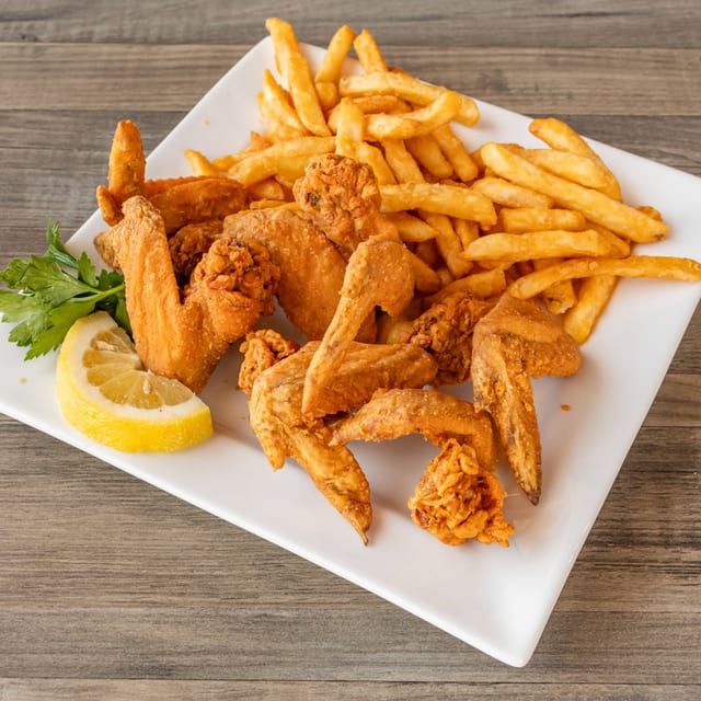 10 Wings With Fries.